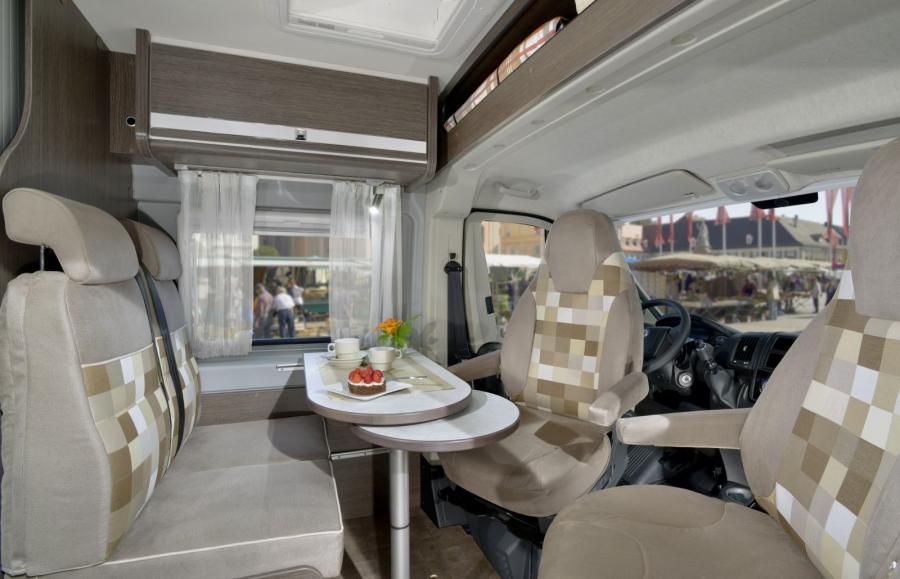 Интерьер Globecar Roadscout R 2014 года  (фото 7 из 11)